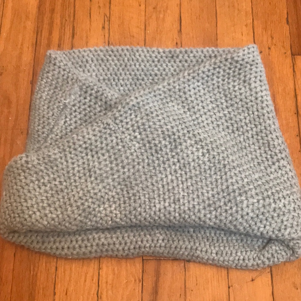 Knitted, Infinity scarf - Picture 4 of 5